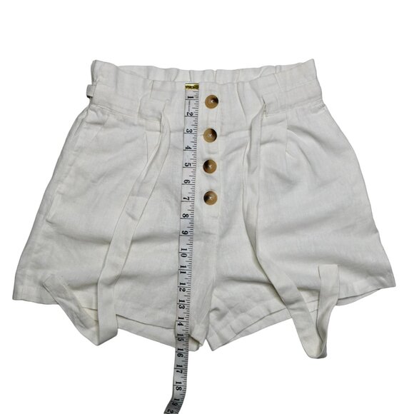 Dynamite Women's White Button Shorts with Belt and Pockets, size Extra Small - Picture 7 of 9
